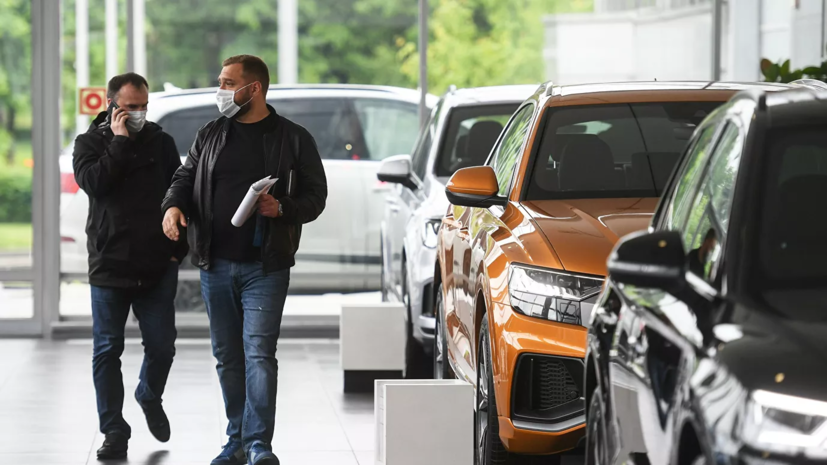 Эксперты рассказали о средней сумме автокредита в России в октябре