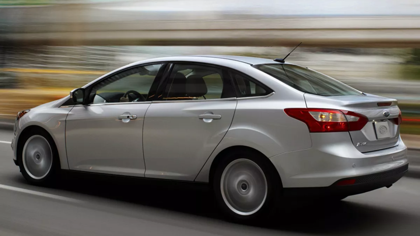 Эксперты назвали самые популярные в России иномарки с пробегом