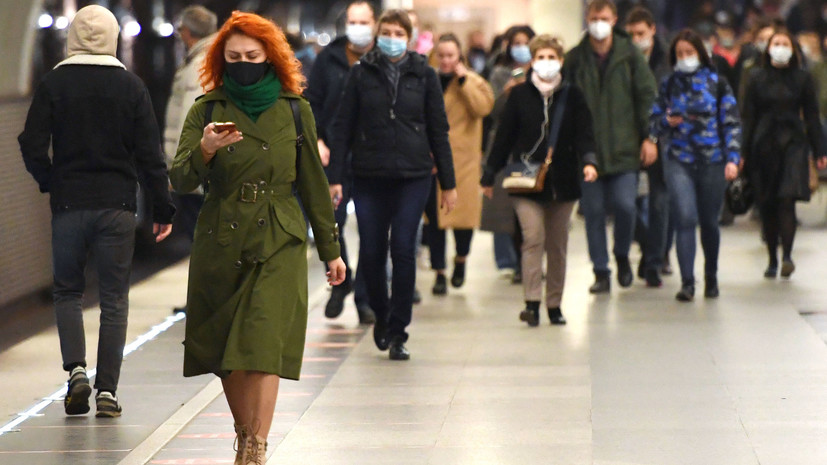 Эксперт оценил возможные риски заболеть COVID-19 в транспорте