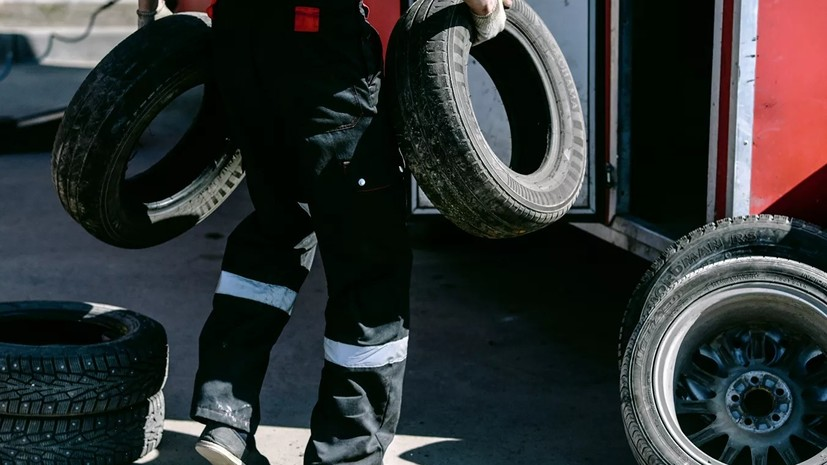 Автоэксперт рассказал об особенностях езды на летней резине в гололёд