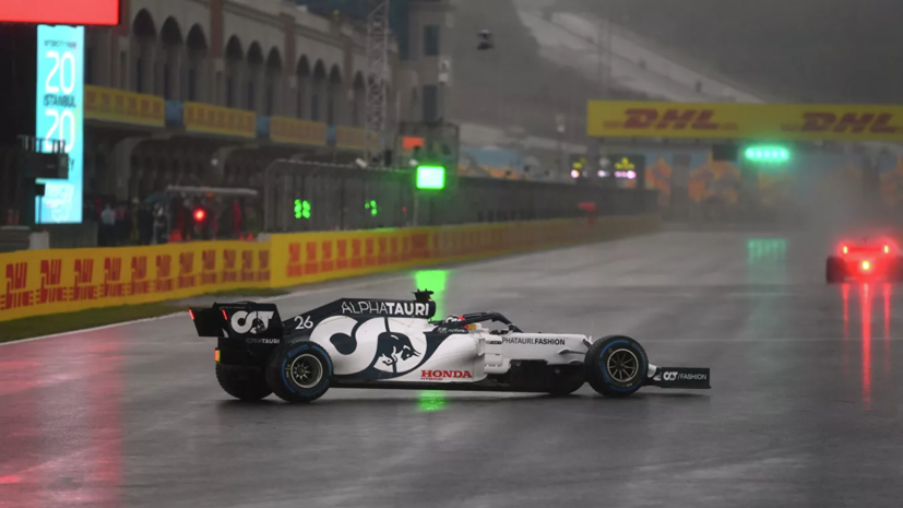 Квалификация этапа Гран-при «Формулы-1» в Турции прервана из-за сильного дождя