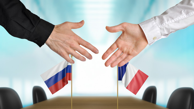 Лилия и двуглавый орёл: тест RT о русско-французских отношениях