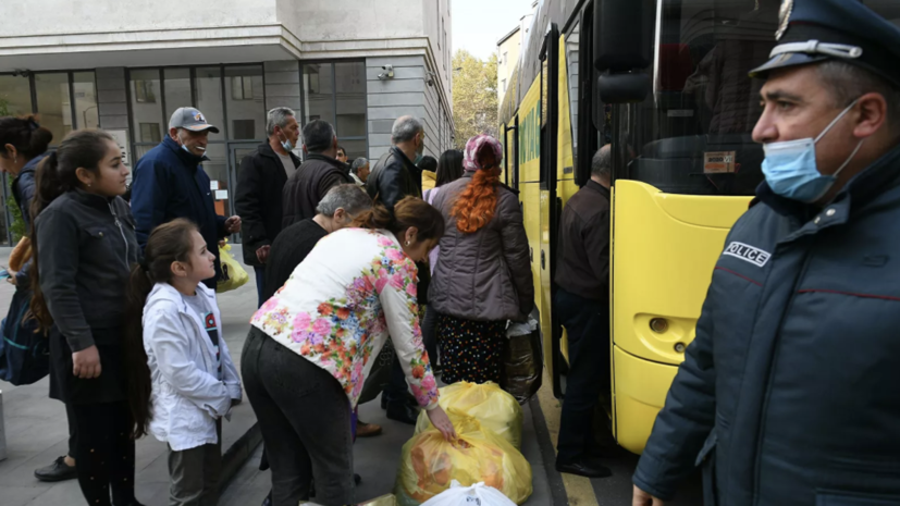 Ещё 475 жителей вернулись в Степанакерт в сопровождении миротворцев