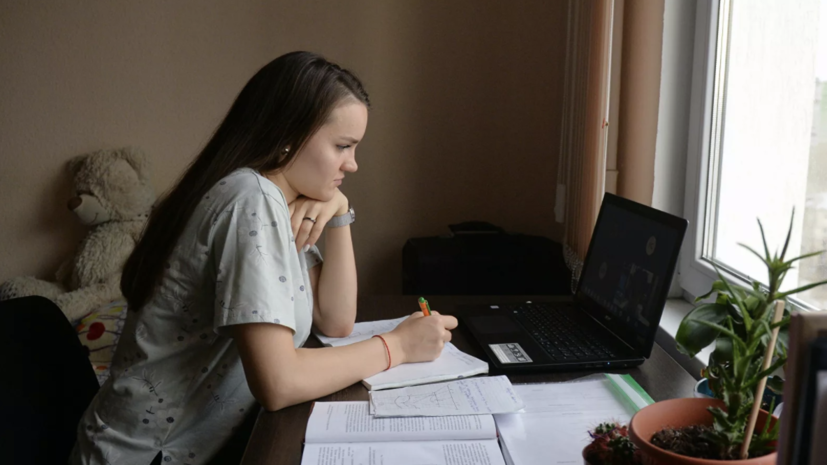 Почти все вузы Хабаровского края перешли на дистанционное обучение