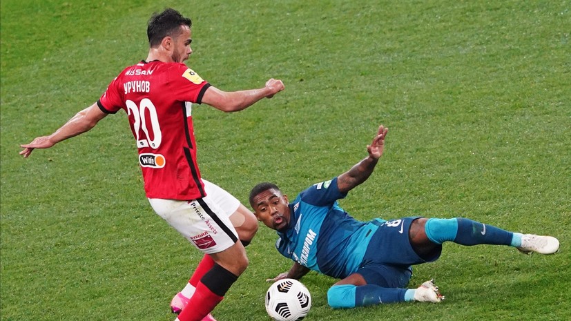 Футболист «Спартака» Урунов признался, что его зарплатой распоряжается отец