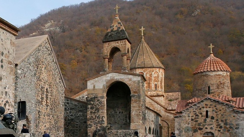 Путин подчеркнул важность защиты религиозных святынь в Карабахе
