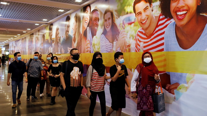 Число случаев коронавируса в Индонезии превысило 500 тысяч