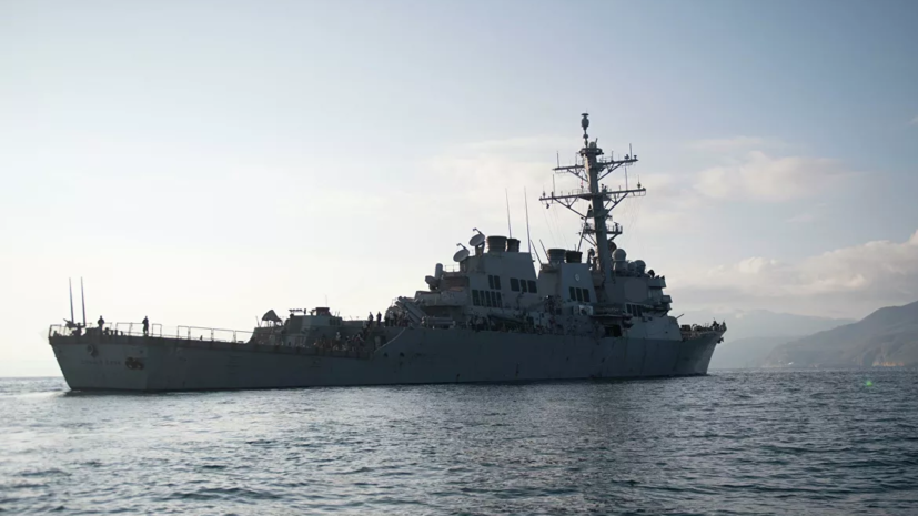 Американский эсминец направляется в Чёрное море