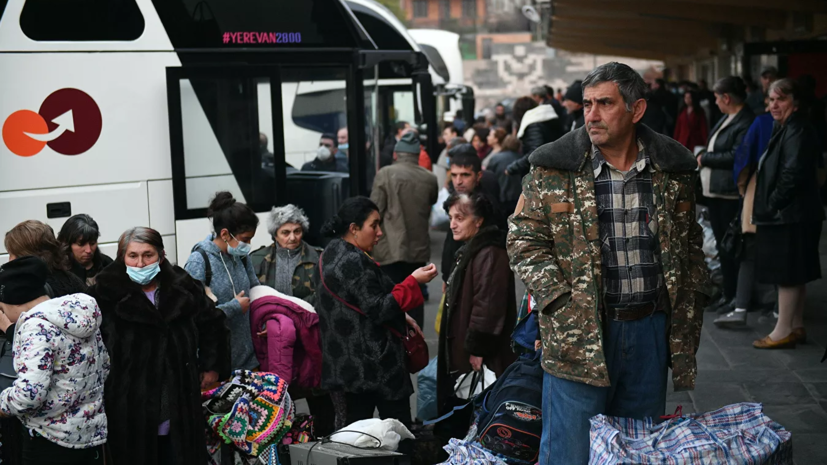 Более двух тысяч беженцев вернулись в Карабах за сутки
