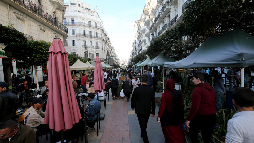 Число случаев коронавируса в Алжире достигло 79 110