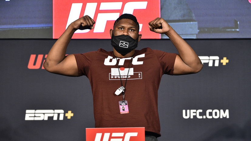 Источник: бой между Блэйдсом и Льюисом на турнире UFC в Лас-Вегасе отменён