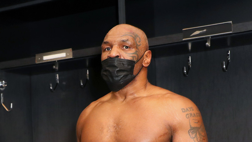 Тайсон и Джонс были награждены специальными поясами WBC