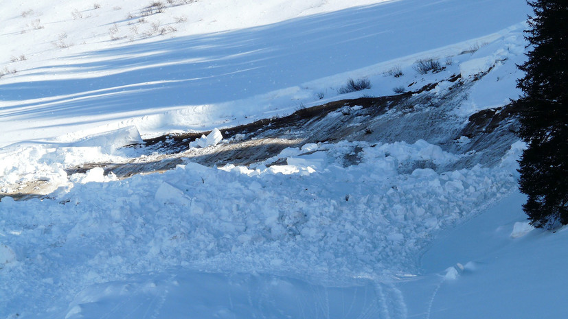 В Сочи предупреждают об опасности схода лавин в горных районах