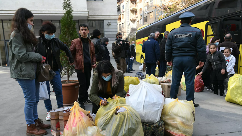 В Нагорный Карабах вернулись уже более 27 тысяч беженцев