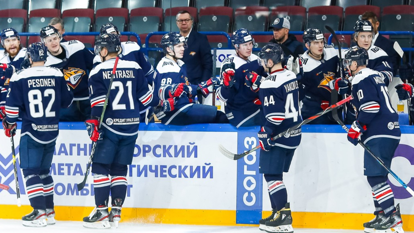 «Металлург» одолел СКА в матче КХЛ