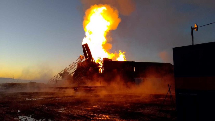 На горящей нефтяной скважине в Оренбургской области ввели режим ЧС