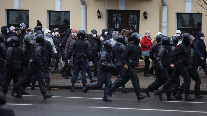 В Минске в ходе протестов задержаны более 300 человек