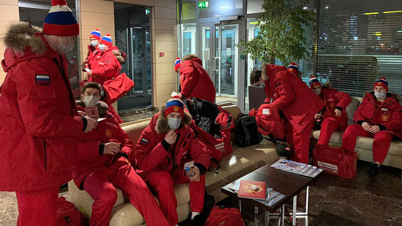Молодёжная сборная России по хоккею прибыла в Эдмонтон на МЧМ-2021