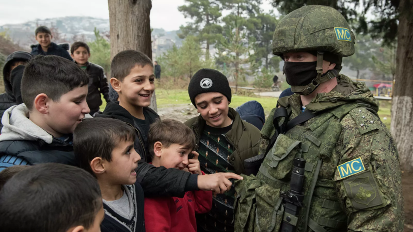 Российские миротворцы провели урок безопасности для школьников Нагорного Карабаха
