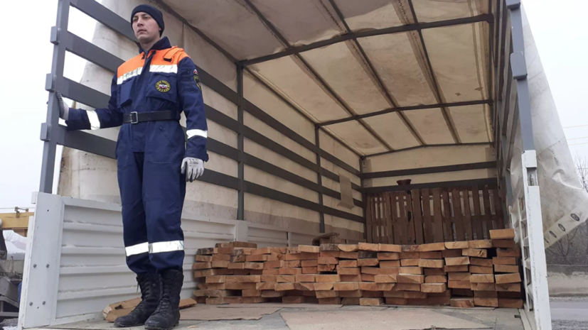 МЧС России доставило стройматериалы в Нагорный Карабах