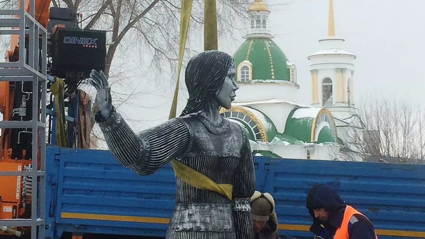 В Нововоронеже демонтируют памятник Алёнке из-за недовольства жителей