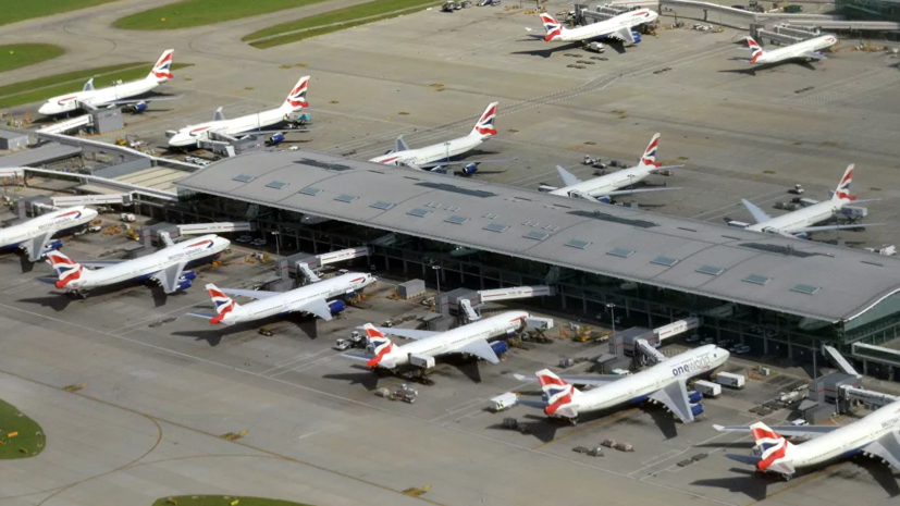Росавиация уведомила авиакомпании о приостановке полётов в Британию
