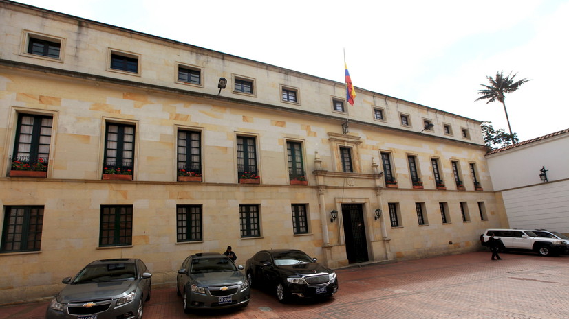 В Колумбии заявили о высылке двух российских дипломатов