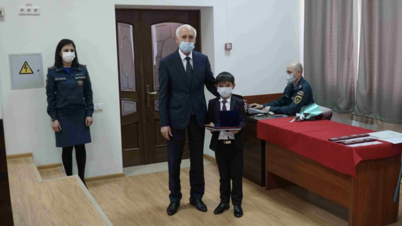В МЧС Дагестана наградили лауреатов инициативы «Горячее сердце»