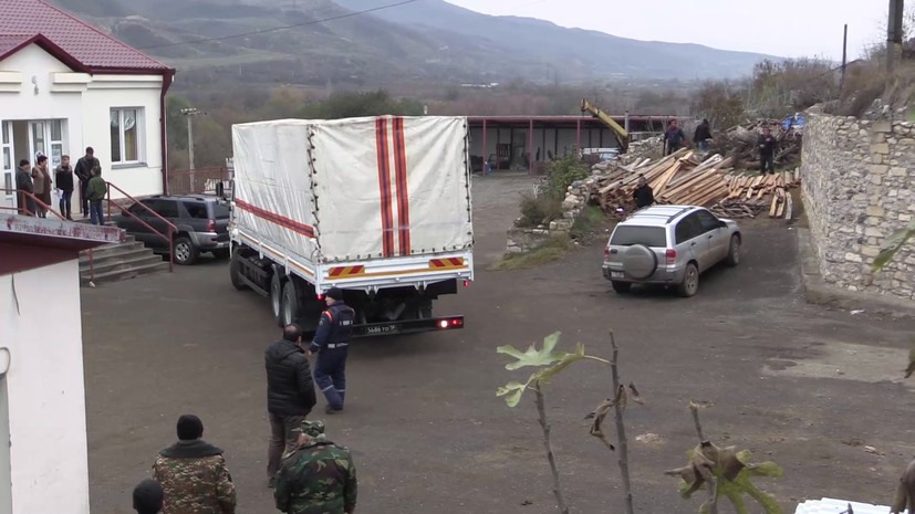 МЧС доставило гуманитарную помощь адресатам в Карабахе