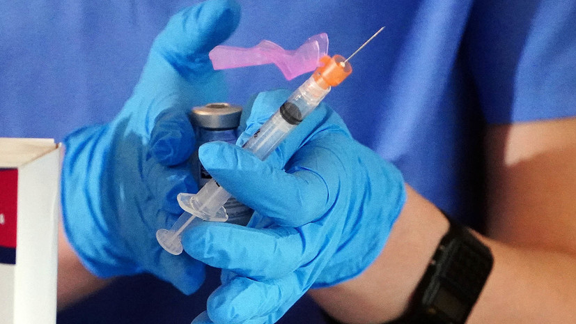 В США проверяют сообщения о махинациях вокруг вакцины от COVID-19