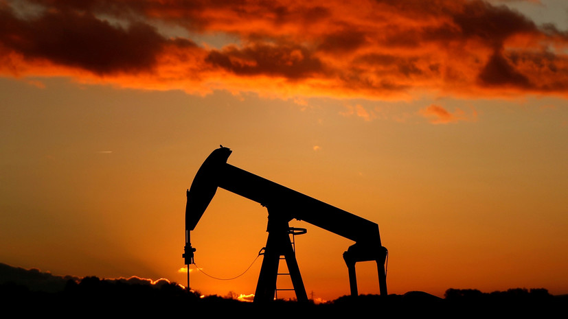 «Подарок для рынка»: страны ОПЕК+ договорились снизить добычу нефти в феврале и марте на 1,4 млн баррелей в сутки
