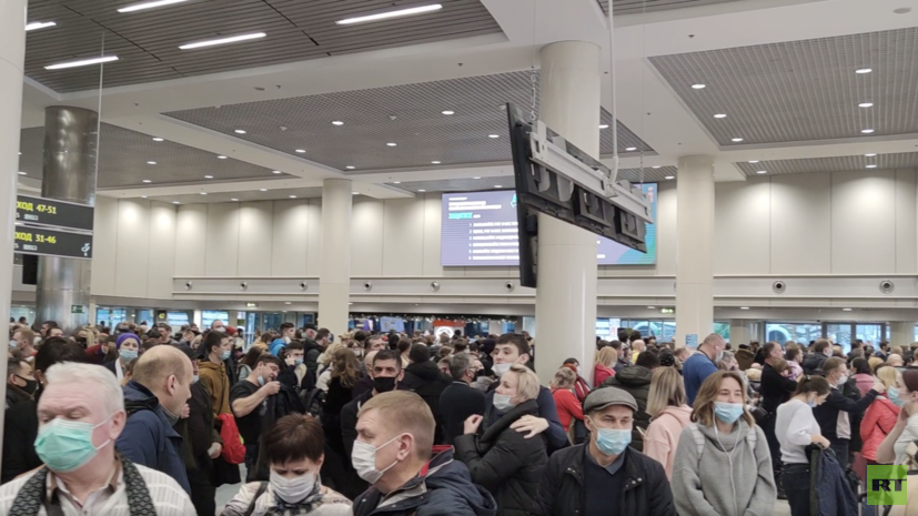 Последствия ледяного дождя: в аэропортах Москвы было отменено и задержано более 150 рейсов
