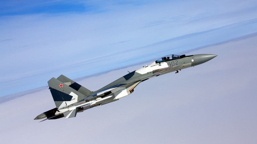 В Восточном военном округе рассказали о получении истребителей Су-35