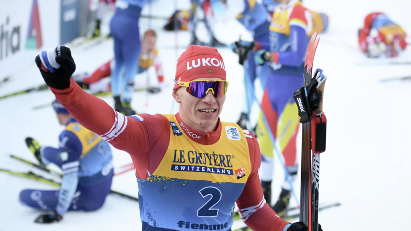 Большунов выиграл гонку преследования на «Тур де Ски»