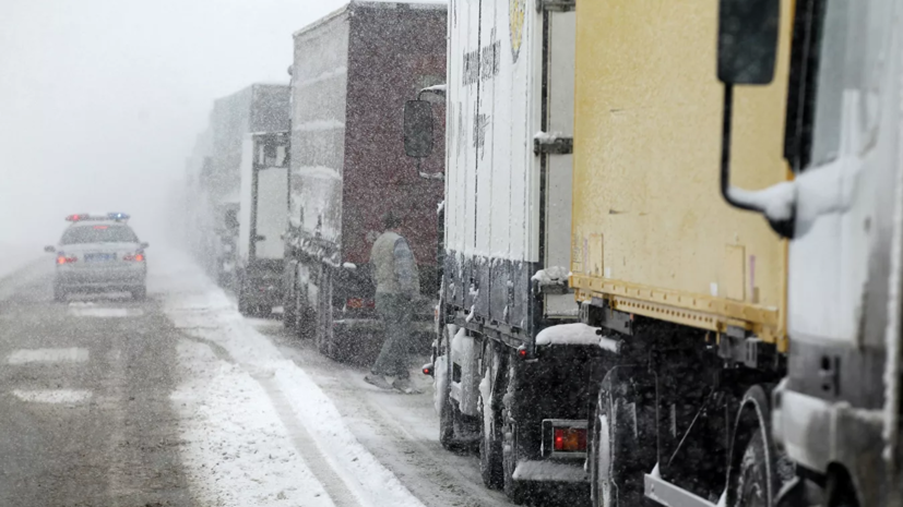 Спасатели предупредили о сложностях на дорогах в Татарстане из-за непогоды