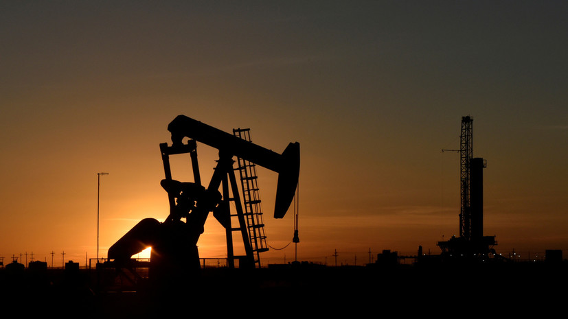 Цена нефти марки Brent поднялась выше $54 за баррель