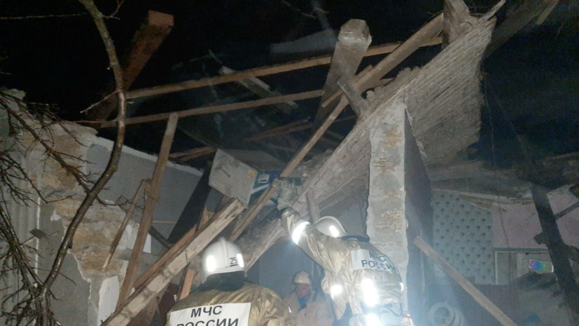 Три человека пострадали при взрыве газа в одном из домов в Крыму