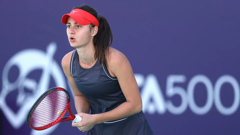 Россиянка Гасанова проиграла в третьем круге турнира WTA в Абу-Даби