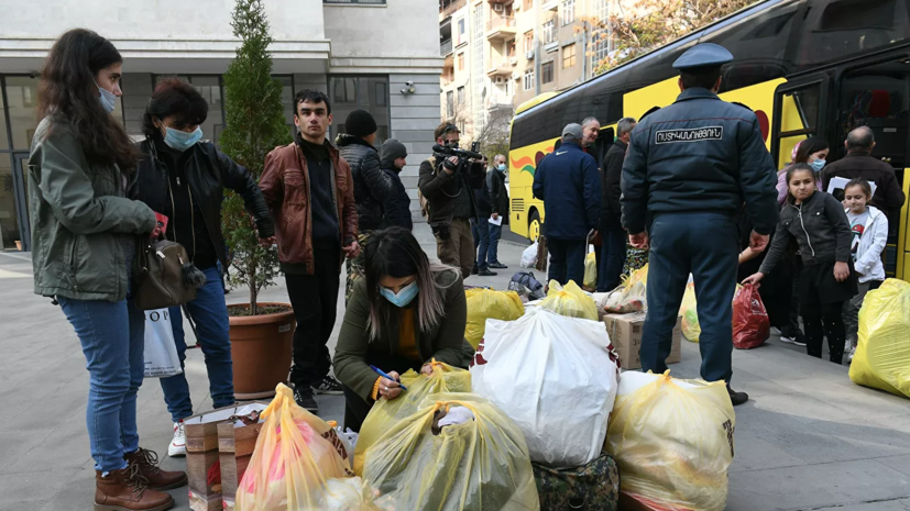 Почти 49 тысяч беженцев вернулись в свои дома в Нагорном Карабахе