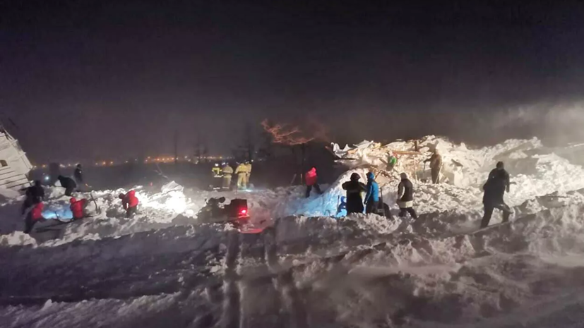 Попавшего под лавину в Норильске подростка перевели из реанимации