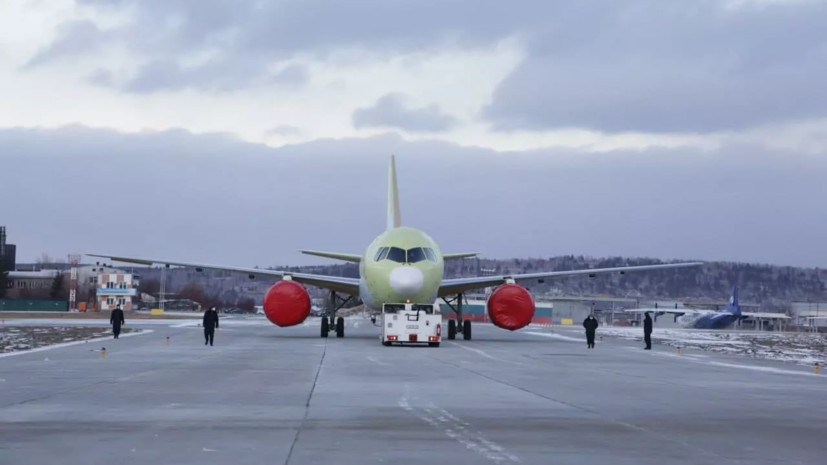 Самолёт МС-21 выкатился за пределы ВПП в аэропорту Жуковский