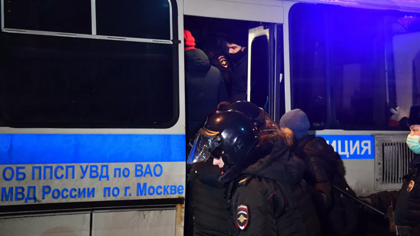 Все задержанные в Москве несовершеннолетние переданы родителям