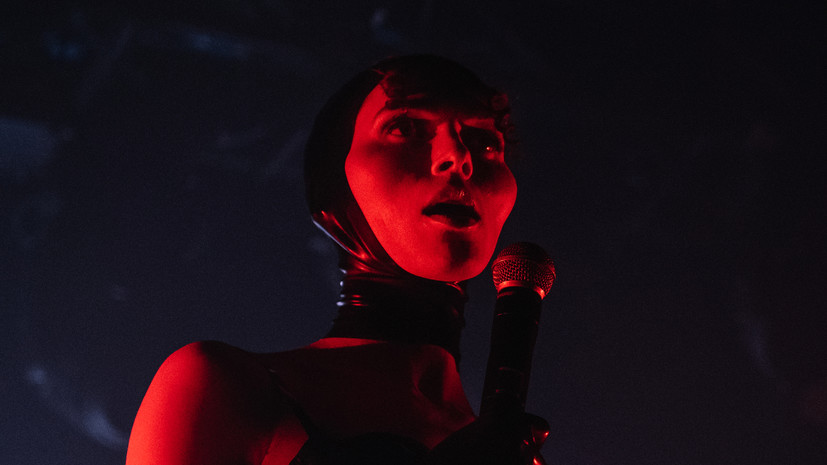 Умерла поп-певица и музыкальный продюсер Sophie