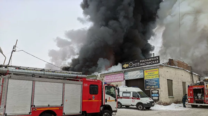 Прокуратура проводит проверку по факту пожара на складе в Красноярске