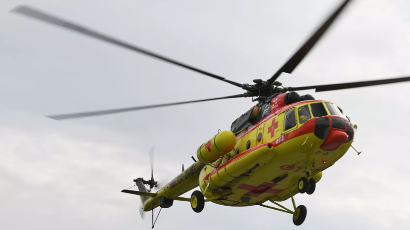 На Чукотке ураган повредил два вертолёта санитарной авиации