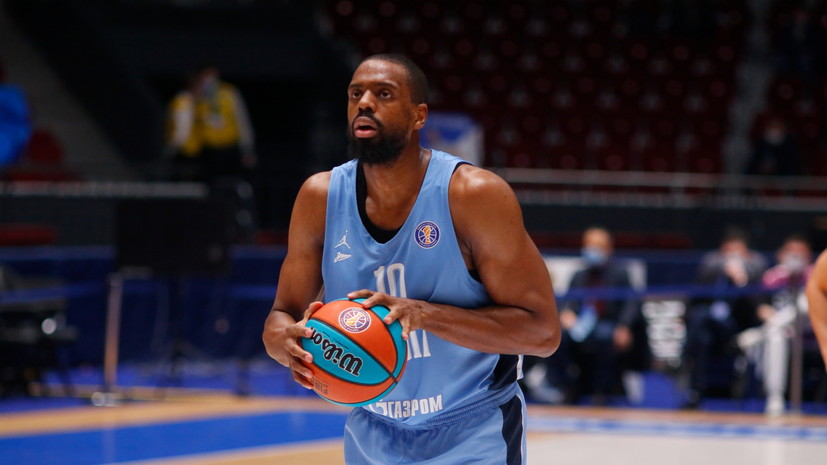 «Зенит» проиграл «Фенербахче» в баскетбольной Евролиге