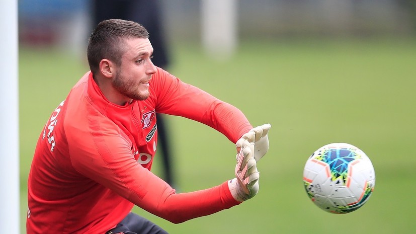 В «Спартаке» отреагировали на новость о возможном переходе Селихова в греческий АЕК