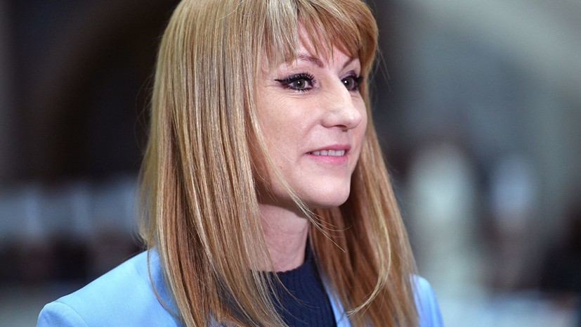 Журова назвала русофобией рекомендацию российским биатлонистам не публиковать флаг в соцсетях