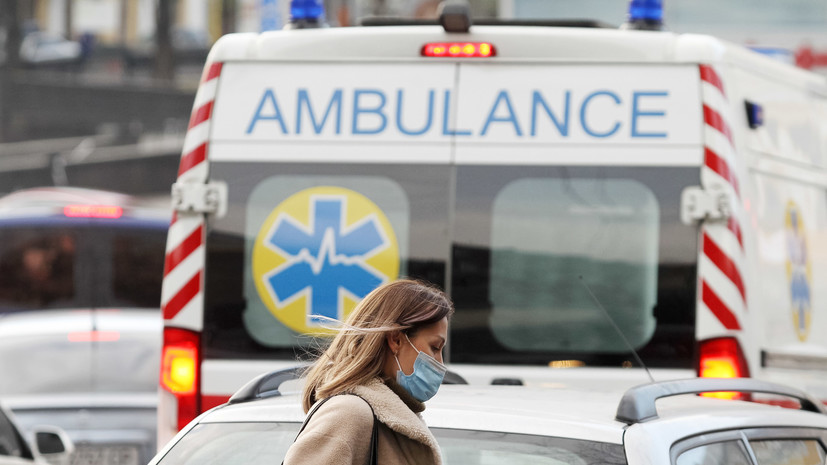 Первым на Украине вакцинируют медицинского работника