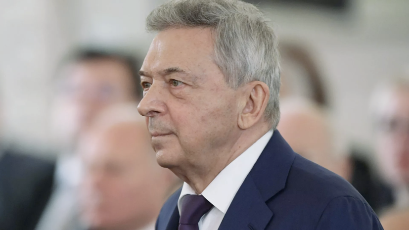 Путин присвоил академику РАН Ивану Дедову звание Героя Труда